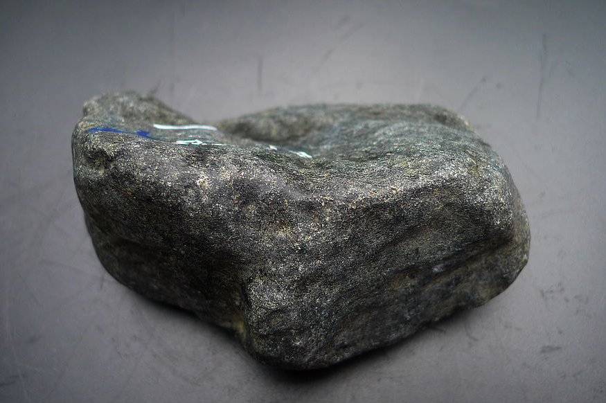 玛瑙|从“破烂王”到珠宝大亨，人生赢家却教你“慎重赌石”