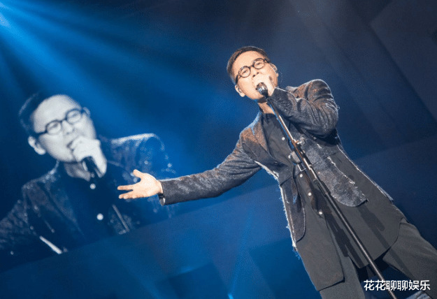 |他演唱的歌曲，几乎每首都特别火爆，但如今却远离了音乐界