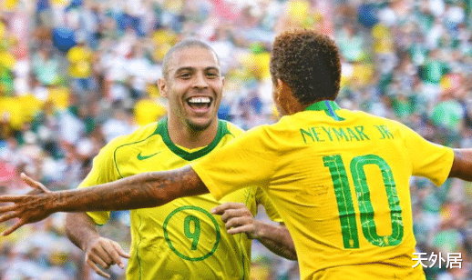 内马尔|疯狂戴帽导演4-2！64-62超大罗，内马尔载入历史一战：仅次于贝利