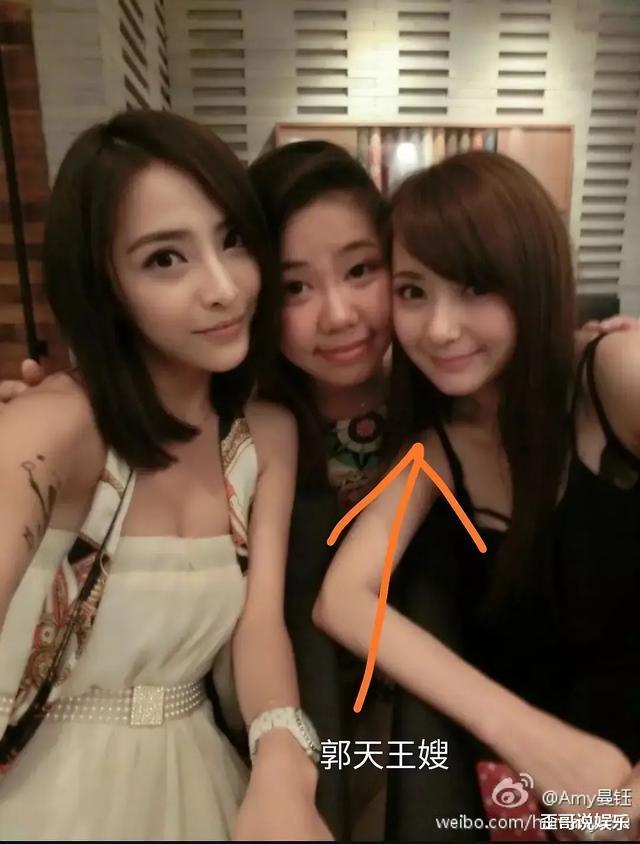 潘玮柏|潘玮柏宣布结婚喜讯，天王嫂方媛躺枪，与摄影师的私密照让人炸锅