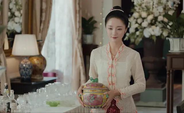 「小娘惹」电视剧《小娘惹》：陈盛成观众意难平，他是否比洋介更适合菊香？