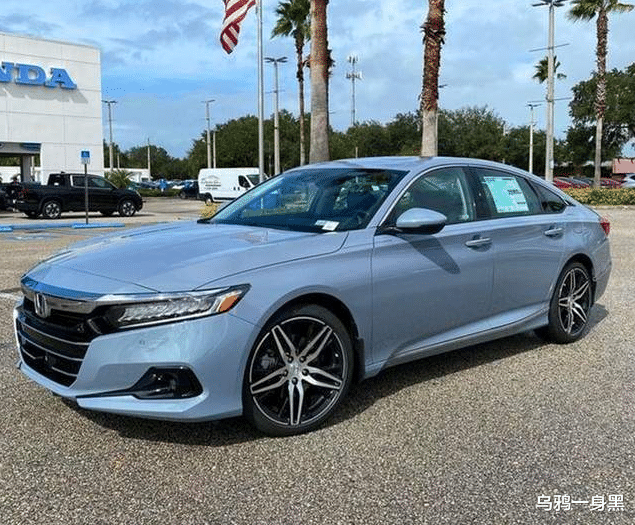 7座SUV|没白等！雅阁2.0T惊艳亮相，一脚252马力，比迈腾还帅气！