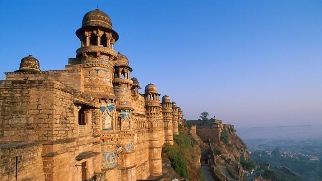 印度|中国发布“超前计划”，1400亿吨水或不再流向印度，当地人慌了！