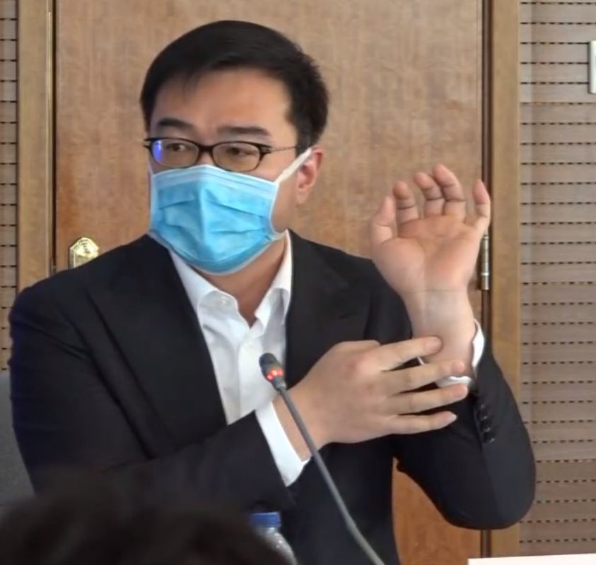 「隔离」上海明确:境外回国人员输入病例中未参加基本医保的人员,医疗费用原则上由患者个人负担