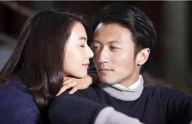 谢霆锋|她一年换7个男友,如今没人要靠谢霆锋养活,王菲坦言不在乎