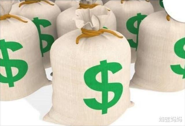 服装设计|大学里“最烧钱”的3个专业,学费贵难就业,家底再厚也耗不起