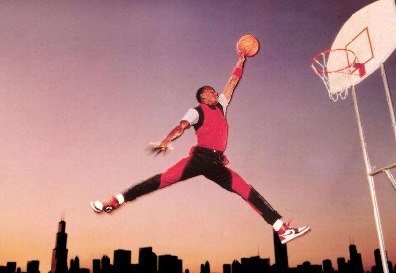 『耐克』谁是耐克最大牌代言人？不是詹皇C罗，他为耐克赚了超百亿美金