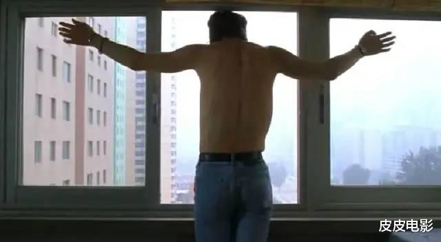 [贾宏声]有位“毒星”把自己的真实经历拍成了电影，9年后，他坠楼身亡