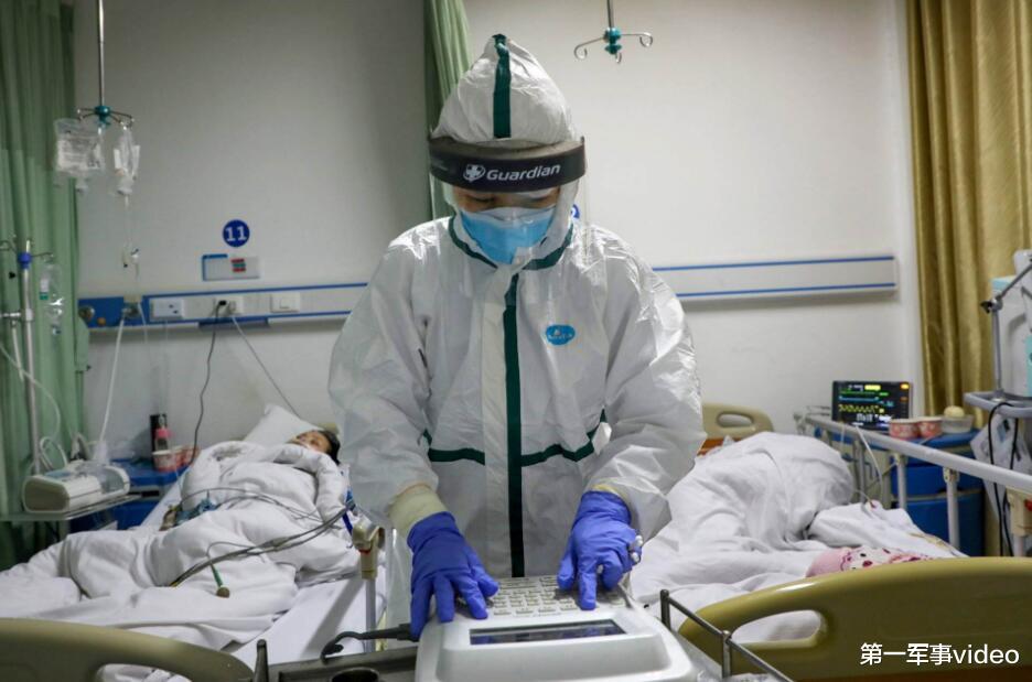 [美国]美国单日新增破万，白宫提出紧急建议，专家：早已被中方否决