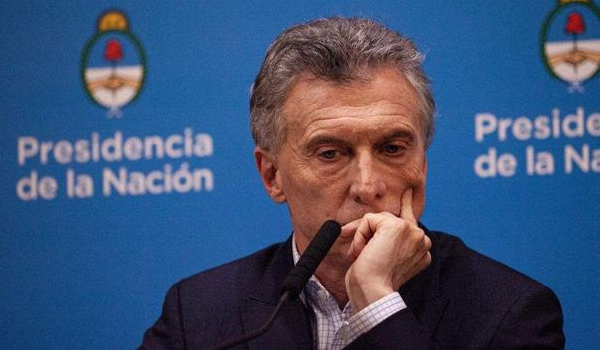 『阿根廷』阿根廷“倒下”了！成为首个因疫情，而“倒下”的国家