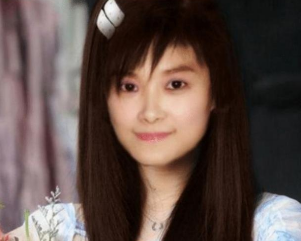 穿衣搭配|当徐峥有头发,韩红减肥很成功,李宇春留了长发后,你还能认出来吗?