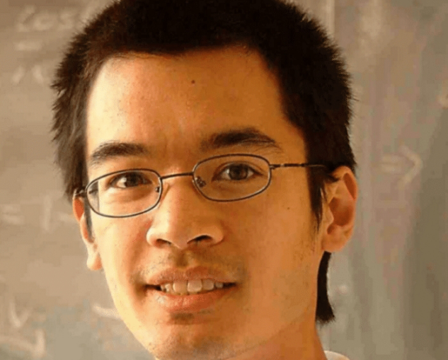 数学|当年那个高考760分的8岁天才，智商排名在世界第二位，如今他发展如何？