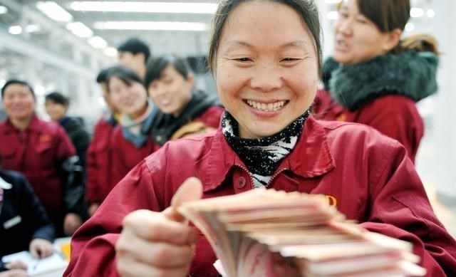 破产|保险公司也能倒闭？资产2万亿巨头“宣告破产”，客户风险谁来赔