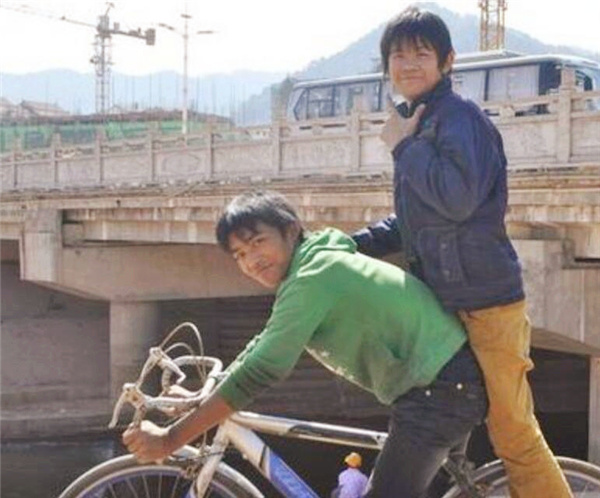 变形计|那个在《变形计》中被当宝,现实中却被拉黑的农村小伙,如今怎样