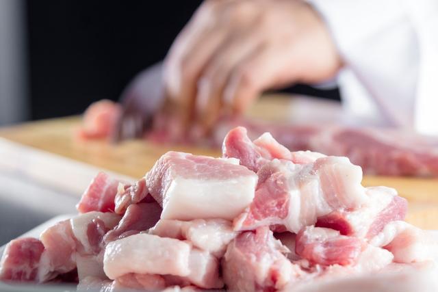 猪肉|9月13日猪价：下跌继续！猪肉回归十元时代还有多远？答案来了