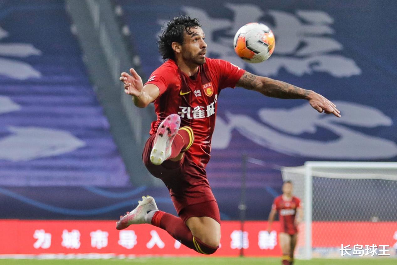 里卡多·高拉特|归化有谱了！国外权威足球网站正式给高拉特改名，新名还挺有寓意