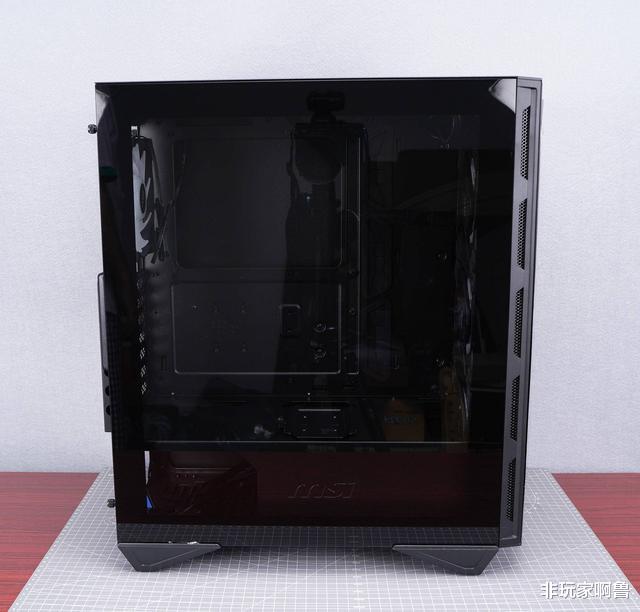 机箱|这套电脑配置生命力至少能战5年