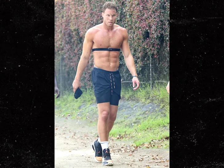 【布雷克·格里芬】赛季报销的状元终于现身了！消失三个月，他却变回了白魔兽