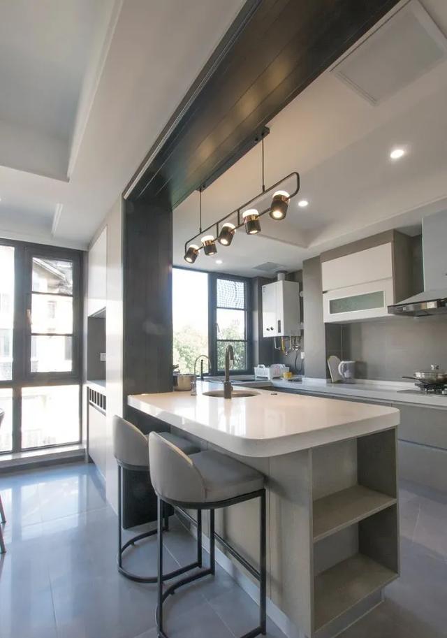 ##168㎡现代复式，一个现代时尚与功能兼并的家！