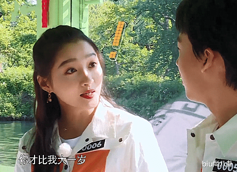 蔡徐坤■《跑男8》迎来最怕素颜的女明星，录节目疯狂补妆，蔡徐坤都懵了