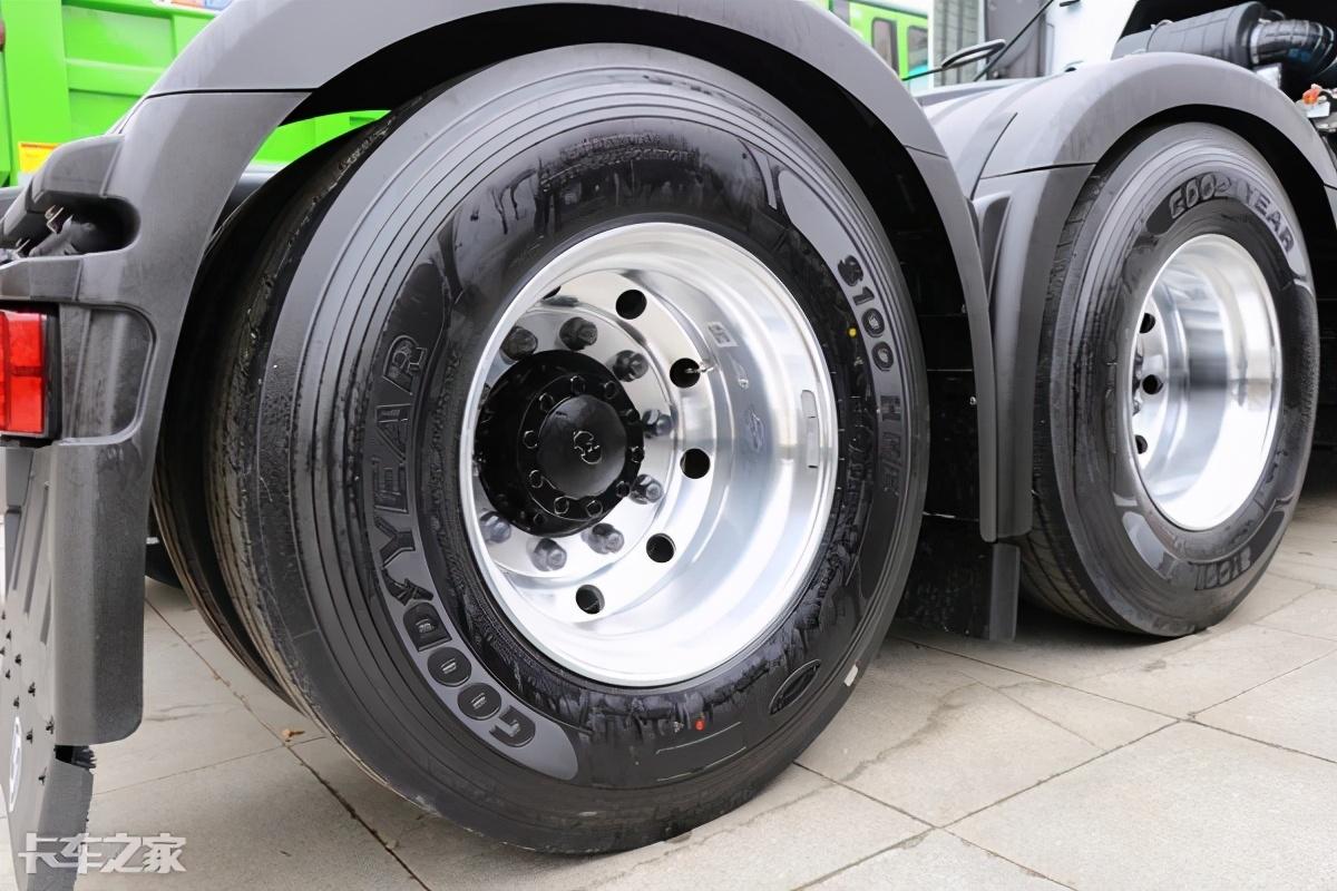 马力|660大马力，全车盘刹，陕汽德龙X6000牵引车卖52.8万