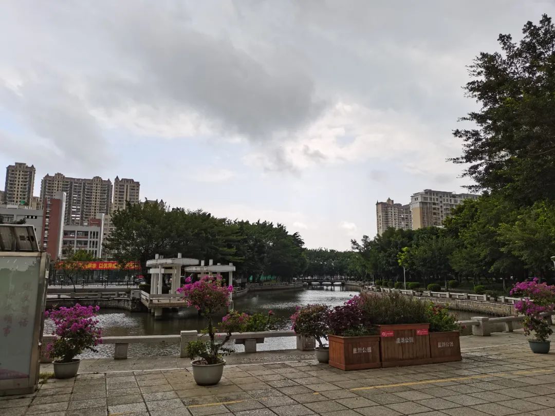 观点|曾比肩上海深圳，如今沦落三线，这座城市如何作到今天这地步