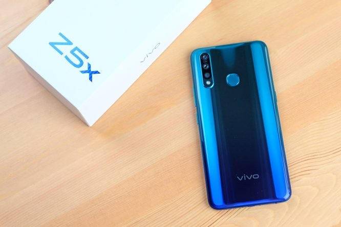 【vivo】5000mAh+128G大运存，这款中端旗舰仅售999元，太香了！