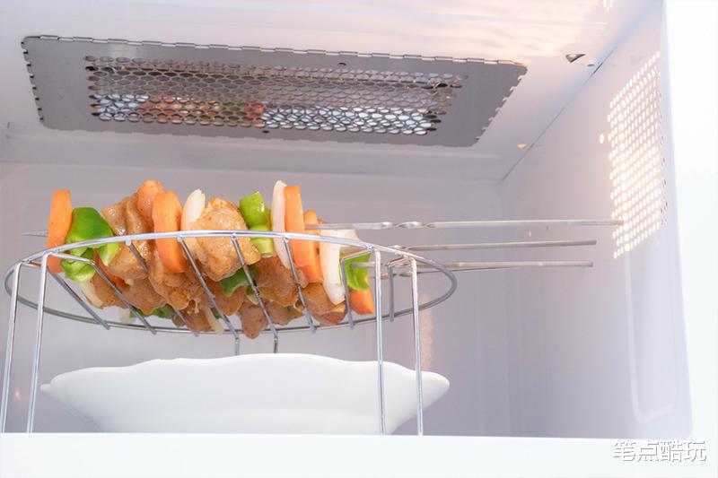 米家|小厨房必备美食生产机：米家智能微烤一体机体验