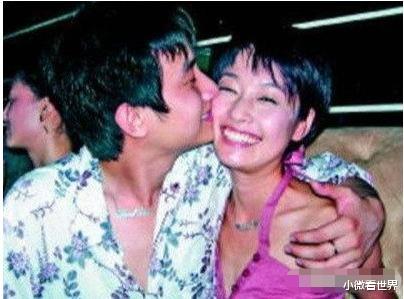 「马伊琍」从“软饭男”到钢铁硬汉，“整容”式离婚后，文章“站”起来了