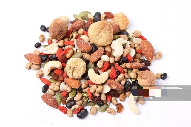 「坚果」混合坚果到底好不好，看完就知道！！！