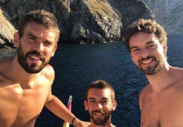 保罗▲保罗和哥哥相似度为零,乔丹哥哥好有巨星相,威少的是亲弟弟吗?