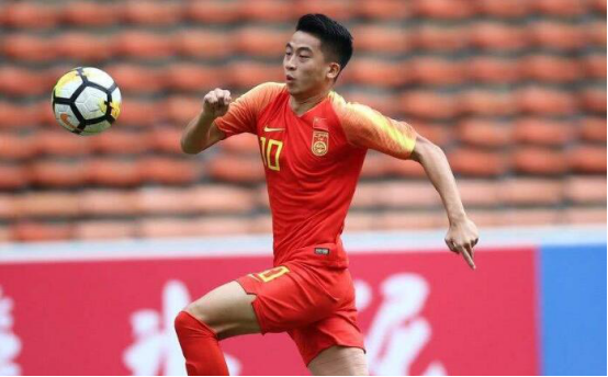 胡靖航|卓尔又从上港身上捡到宝,曾是国奥10号核心,斩获过中超最佳新人