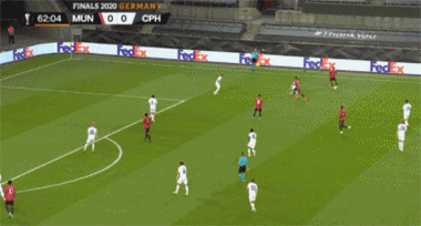 曼联|曼联1-0挺进欧联杯4强,索帅一换人导演险胜!苦战体现买桑乔原因