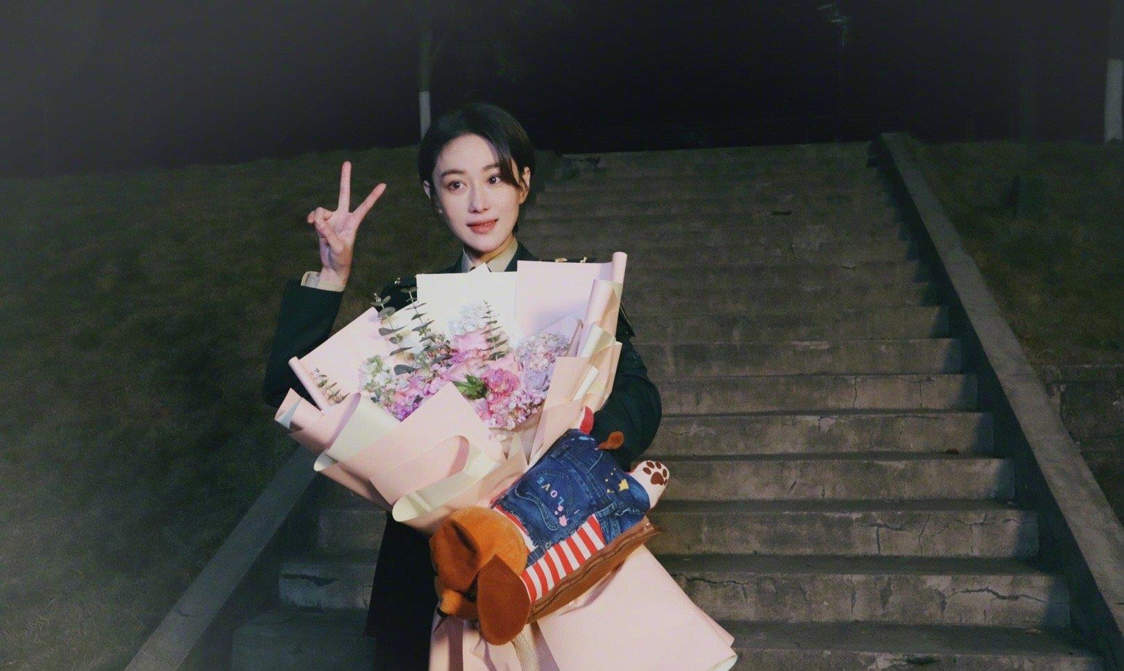 再见,张馨予;再见,黄文