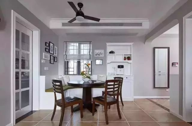 |100平新房真好看,玄关鞋柜就这样装,衣帽间都省了!