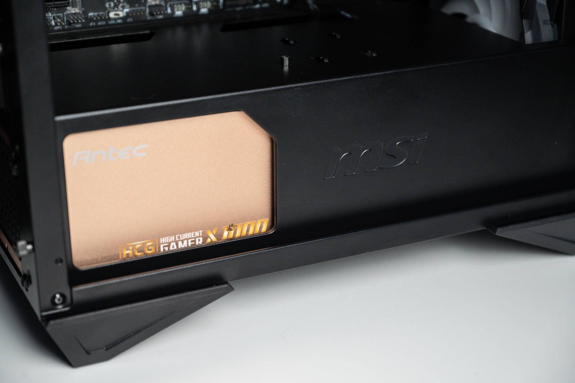 VR|微星氪金枪新品，MPG GUNGNIR 110R中塔机箱