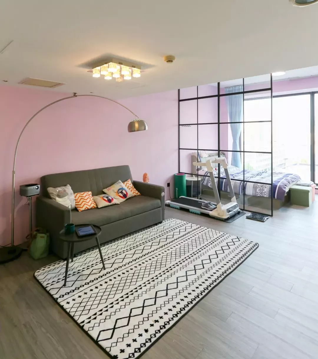 |快拆掉你家过时的客厅！时下流行的客厅长这样，还不快照着装