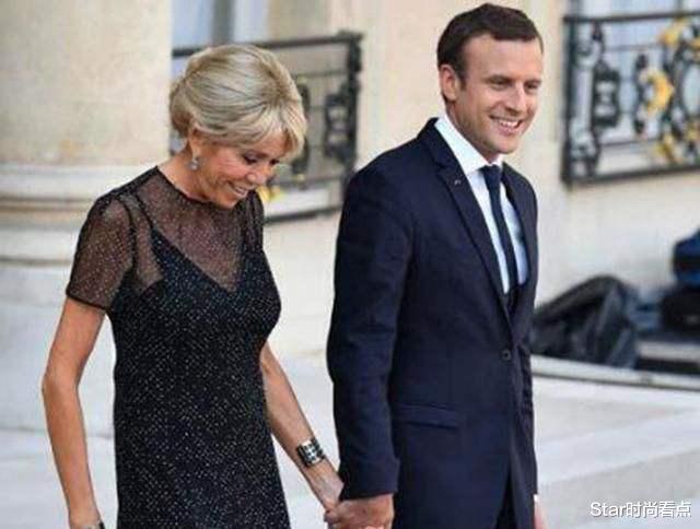#埃马纽埃尔·马克龙#马克龙抛下大25岁老婆！和美女总统拥抱深情对视，衣服淋湿不在意