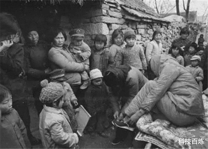 『虎鲸』为何老人常说“睡觉时不能头朝东,脚朝西”?是迷信还是科学?