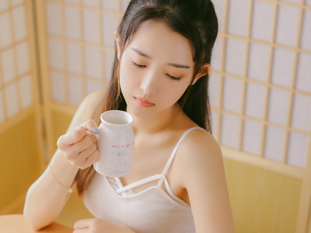 西施有术 女生的这三个动作，就是想把你推开了