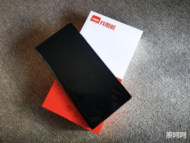 华为mate x|围观！华为Mate X评测：华为首款折叠手机和平板结合体，喜欢吗？