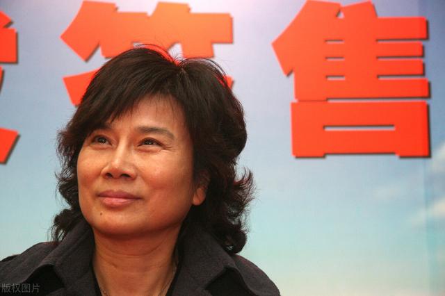 董明珠|无畏者董明珠：同行之间少抹黑，有精力多搞点研发，少整点幺蛾子