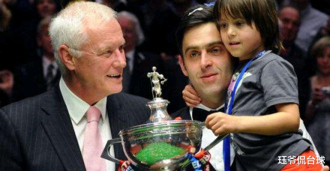 赫恩|斯诺克历史上综合实力最强的三个人是谁?赫恩:奥沙利文,亨德利和戴维斯!