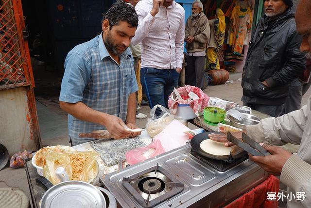 走進真實印度，首都底層人民吃一頓飯隻要2塊錢，很少能吃上肉-圖3