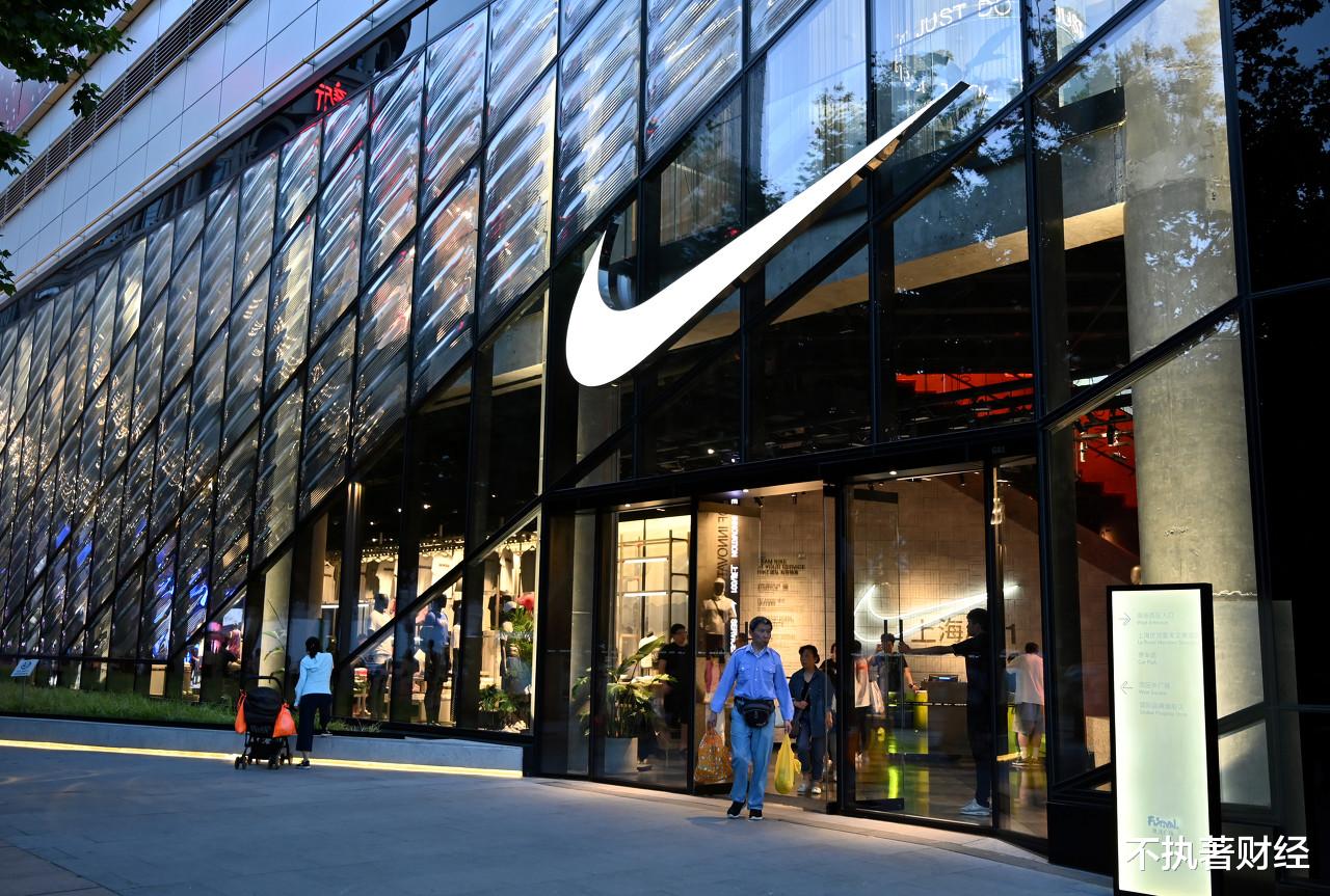 『网购』网购对经济发展的危害有多大？你怎么看？