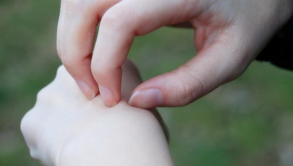 肝脏|肝如果硬化了，皮肤上的异常是藏不住的，有些人没在意，拖成晚期