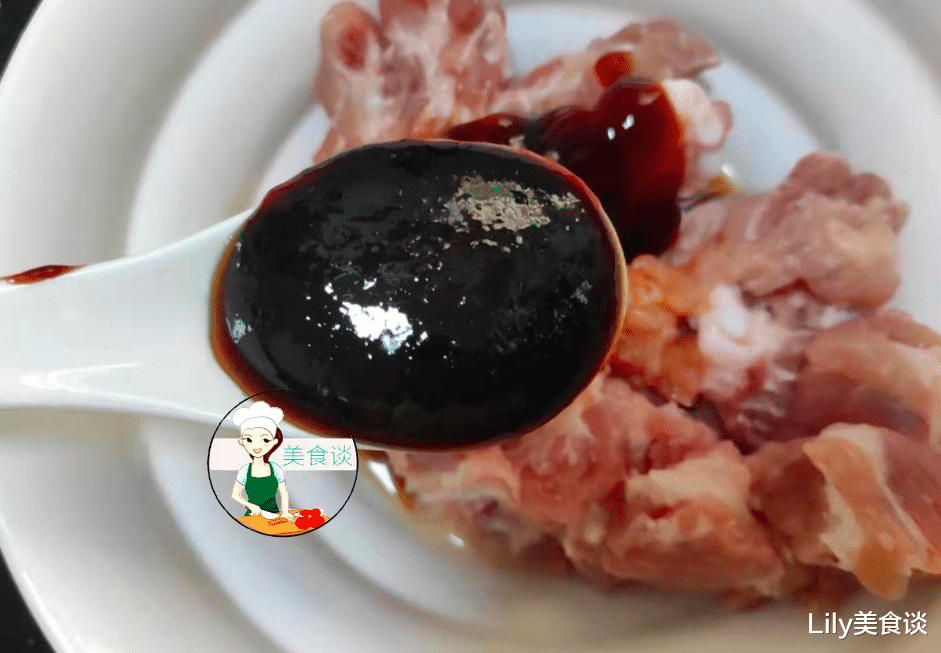 蒸排骨|立秋后，这菜多做给孩子吃，蒸一蒸就上桌，又鲜又营养，贵点也值