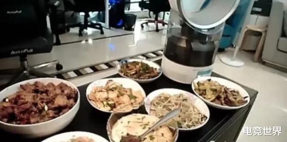 pdd@PDD别墅\专供伙食\曝光，网友纷纷表示难怪减肥失败