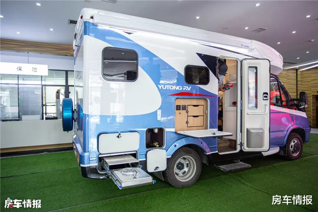 【本田】幸亏没买以前的房车，新上市的这款，高2米9配48V系统用电不愁