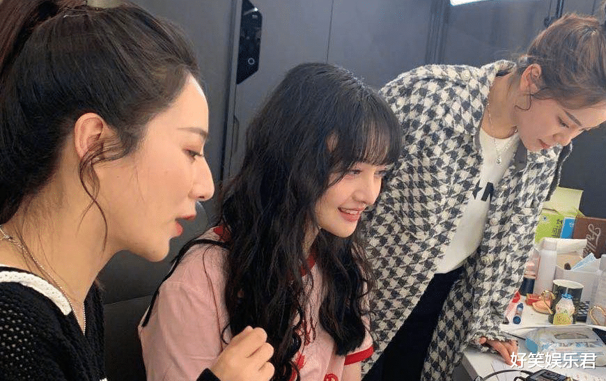 『张翰』郑爽张翰都做客薇娅直播，看到两人“被同框”，真是让人唏嘘不已